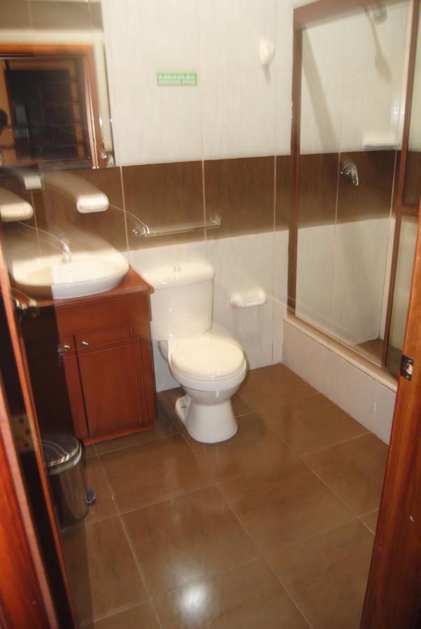 Hotel Pegasus Cuenca Buitenkant foto
