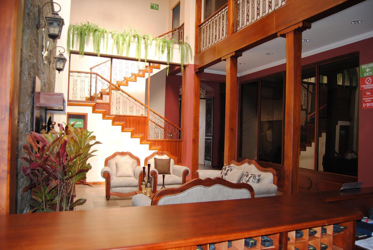 Hotel Pegasus Cuenca Buitenkant foto