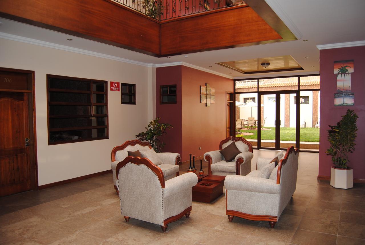 Hotel Pegasus Cuenca Buitenkant foto